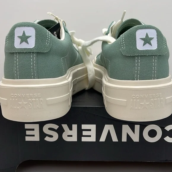 Converse Men’s CTAS CRUISE OXHERBY/EGRET/WHITE A09842C Platforms Sneakers